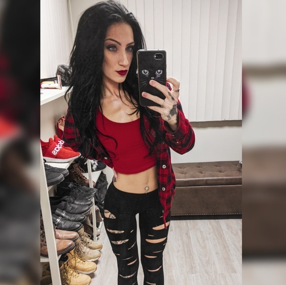 Meet your Posher, Stephanie - Picture 1 of 1